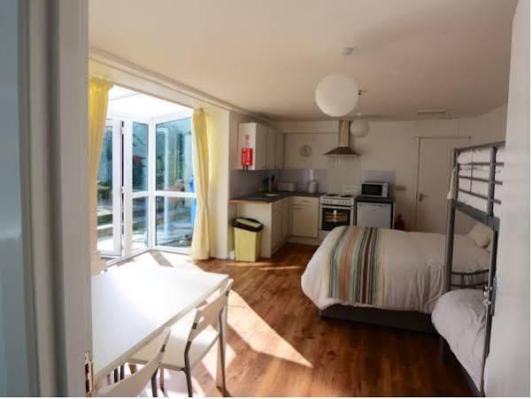Portrush Townhouse Vandrehjem Eksteriør billede