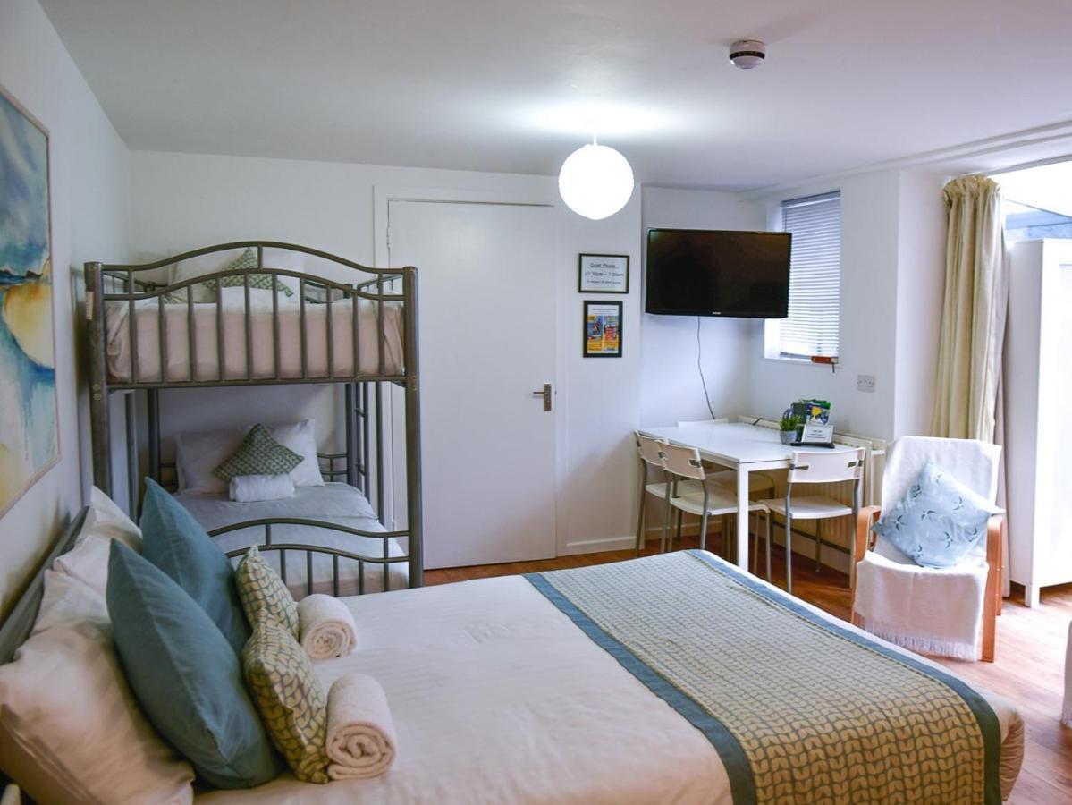 Portrush Townhouse Vandrehjem Eksteriør billede
